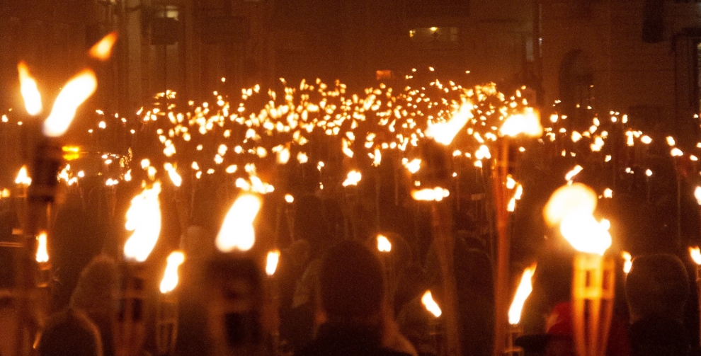 Latvijas svētku dekori, tradīcijas un ēdieni