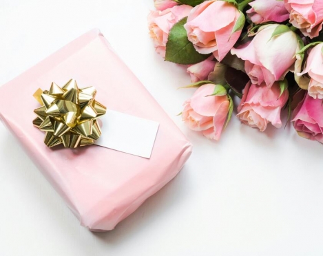 Māmiņdienas apsveikumi un dzejoļi