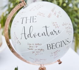 Sooviraamat-gloobus  "The Adventure Begins" 1