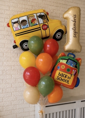 Balonu kompozīcija ''Back To School'' ar personalizāciju
