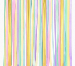 Sienas dekors no kreppapīra, pasteļtoņos