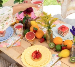 Šķīvji ziedu formā, dzelteni (8 gab./18 cm) 3