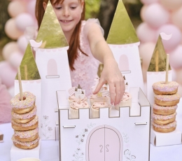 Десертный стенд-украшение "Замок принцессы" 1