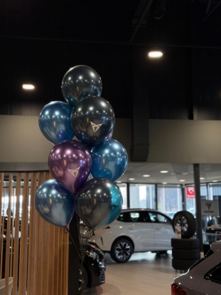 Индивидуальная наклейка на воздушный шар "Cupra"