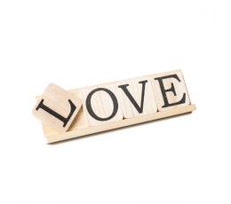 Украшение - буквы "LOVE", деревянные (10x35 см).